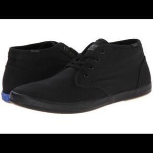 KED’S All Black Men’s sneakers